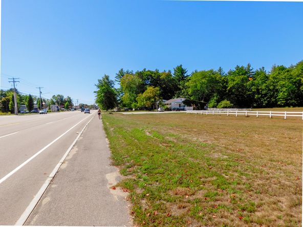 459 High St, Somersworth, NH 03878